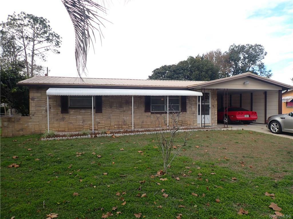 Property Photo:  30 S Harrison Street  FL 34465 