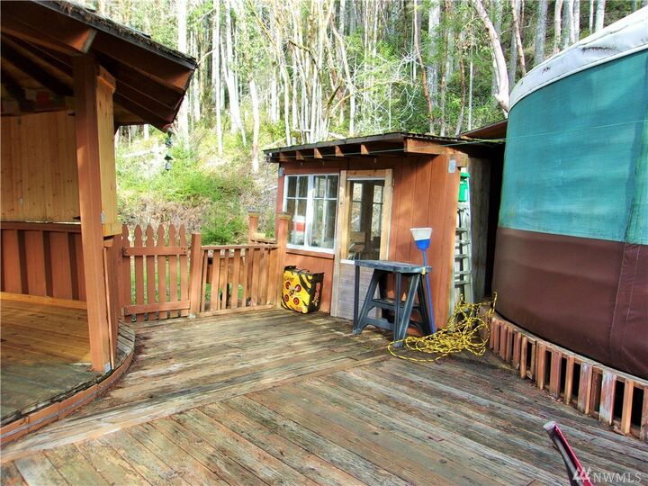 Property Photo: 372 Rocky Brook Rd WA 98320