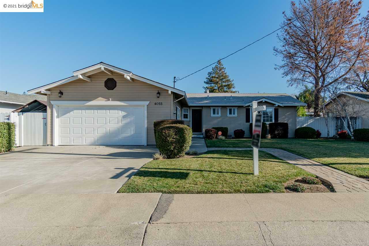 Property Photo: 4055 Phoenix St CA 94521