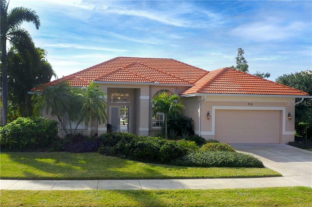 Property Photo:  715 Silk Oak Drive  FL 34293 