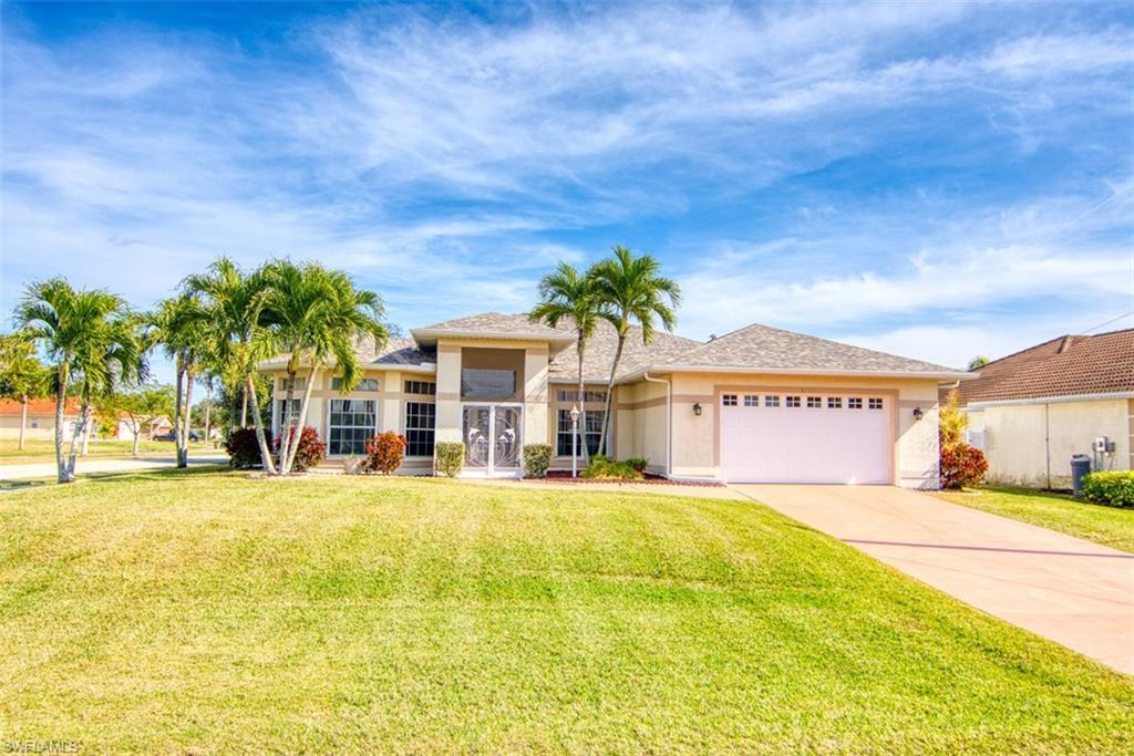 Property Photo: 4201 SW 26th Avenue FL 33914