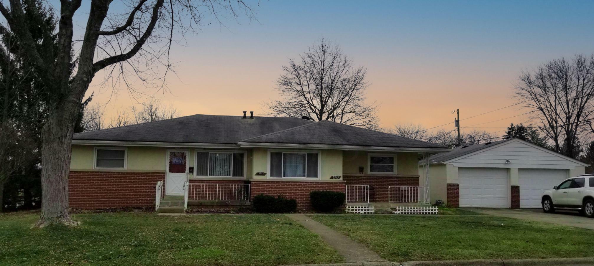 Property Photo: 3713-3715 Arnelle Road OH 43228