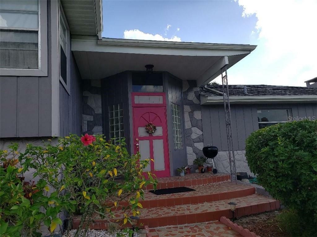 Property Photo:  1011 31st Street E  FL 34221 