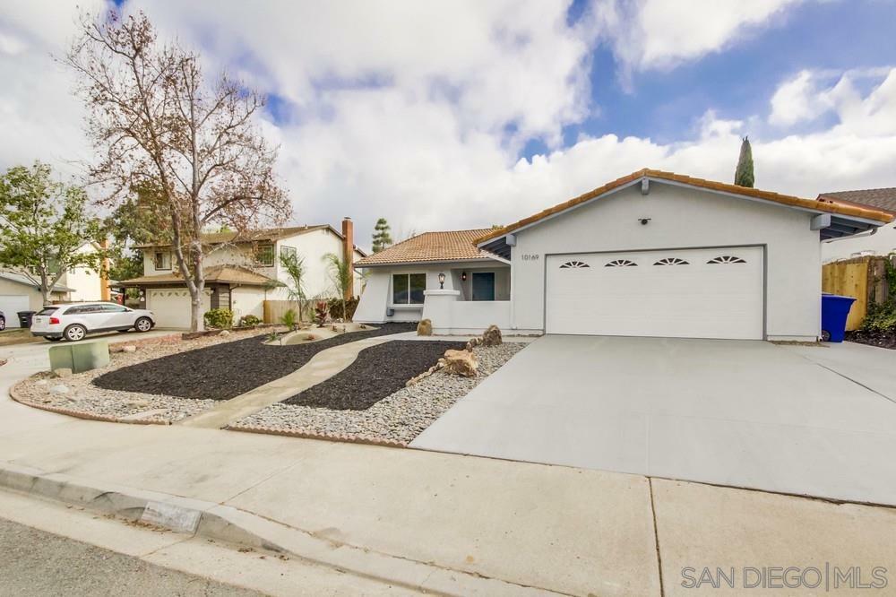 Property Photo:  10169 Tres Lagos Ct  CA 91977 