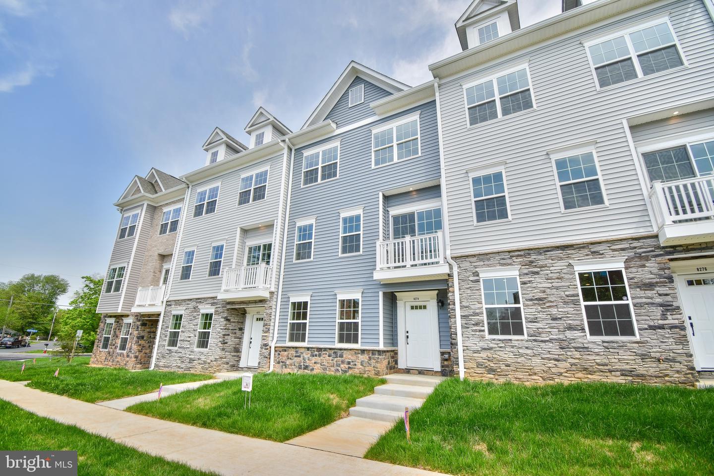 8276 Safarian Way  Alexandria VA 22309 photo