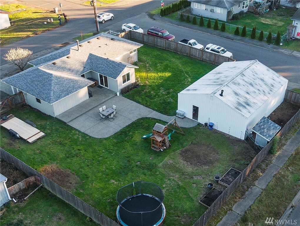 Property Photo: 1107 N 8th WA 98584