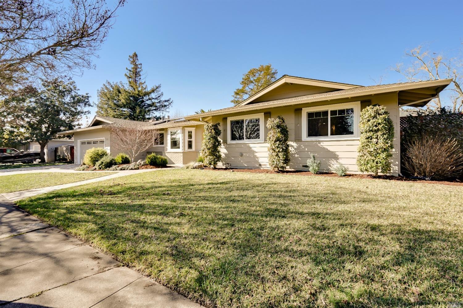 Property Photo: 1311 Shady Oak Place CA 95404