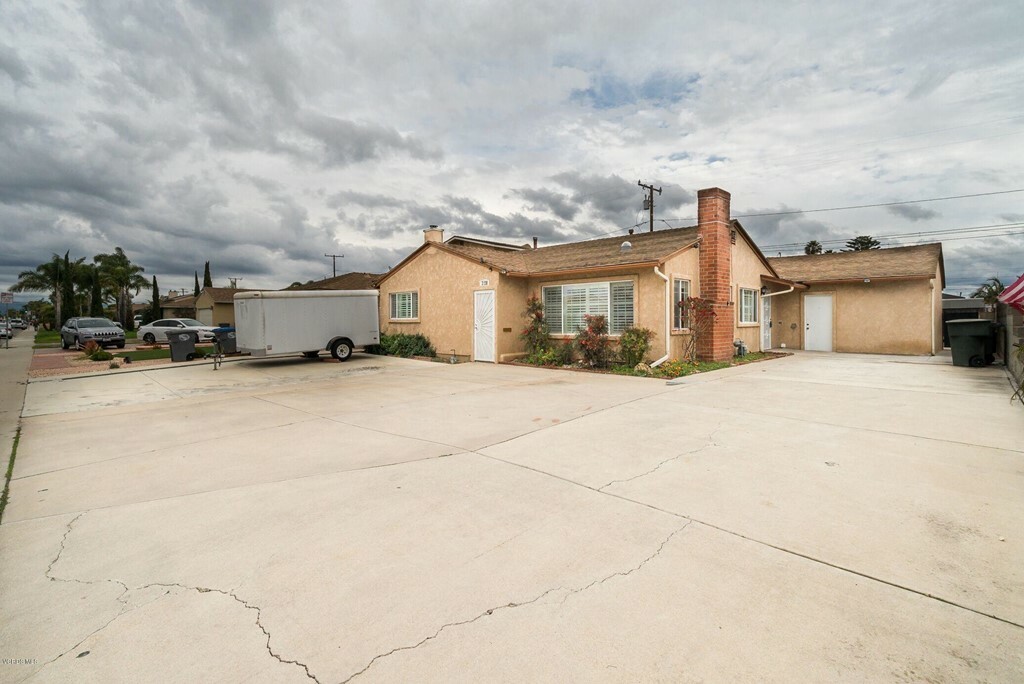 Property Photo:  3128 S C Street  CA 93033 