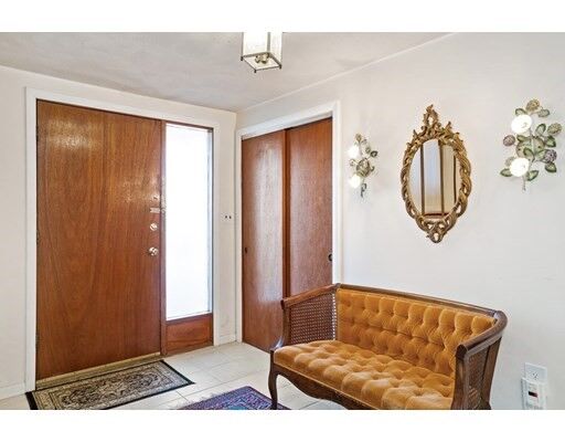 Property Photo:  5 Green Lane  MA 02421 