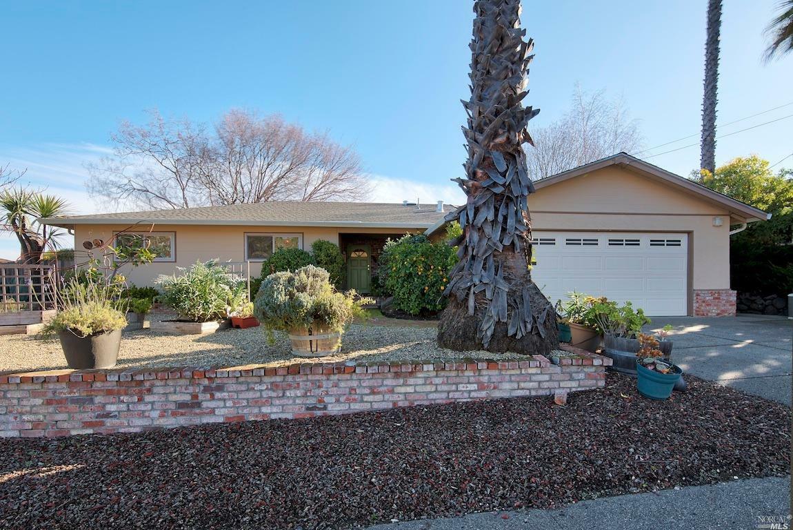 Property Photo:  19 Carroll Court  CA 94903 