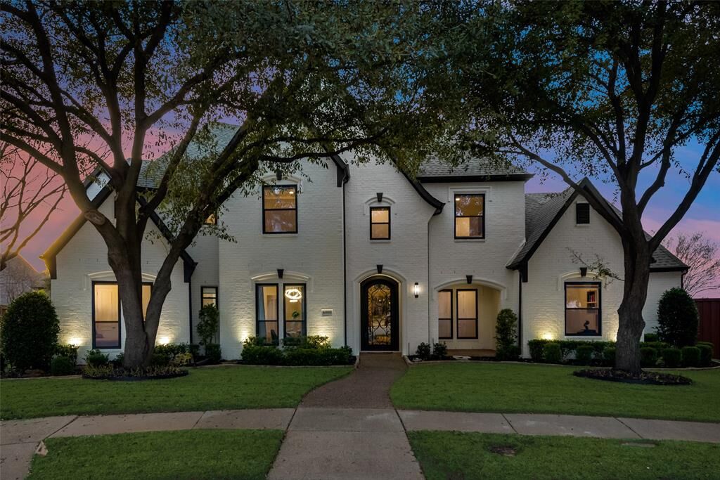 Property Photo:  6000 Hackberry Court  TX 75034 