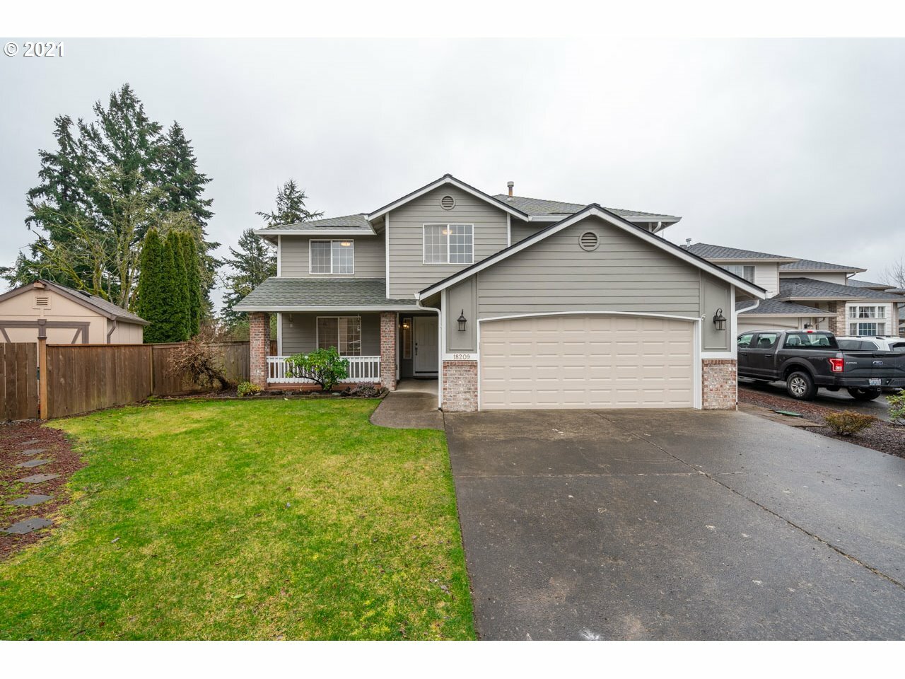 Property Photo: 18209 SE 24th Way WA 98683