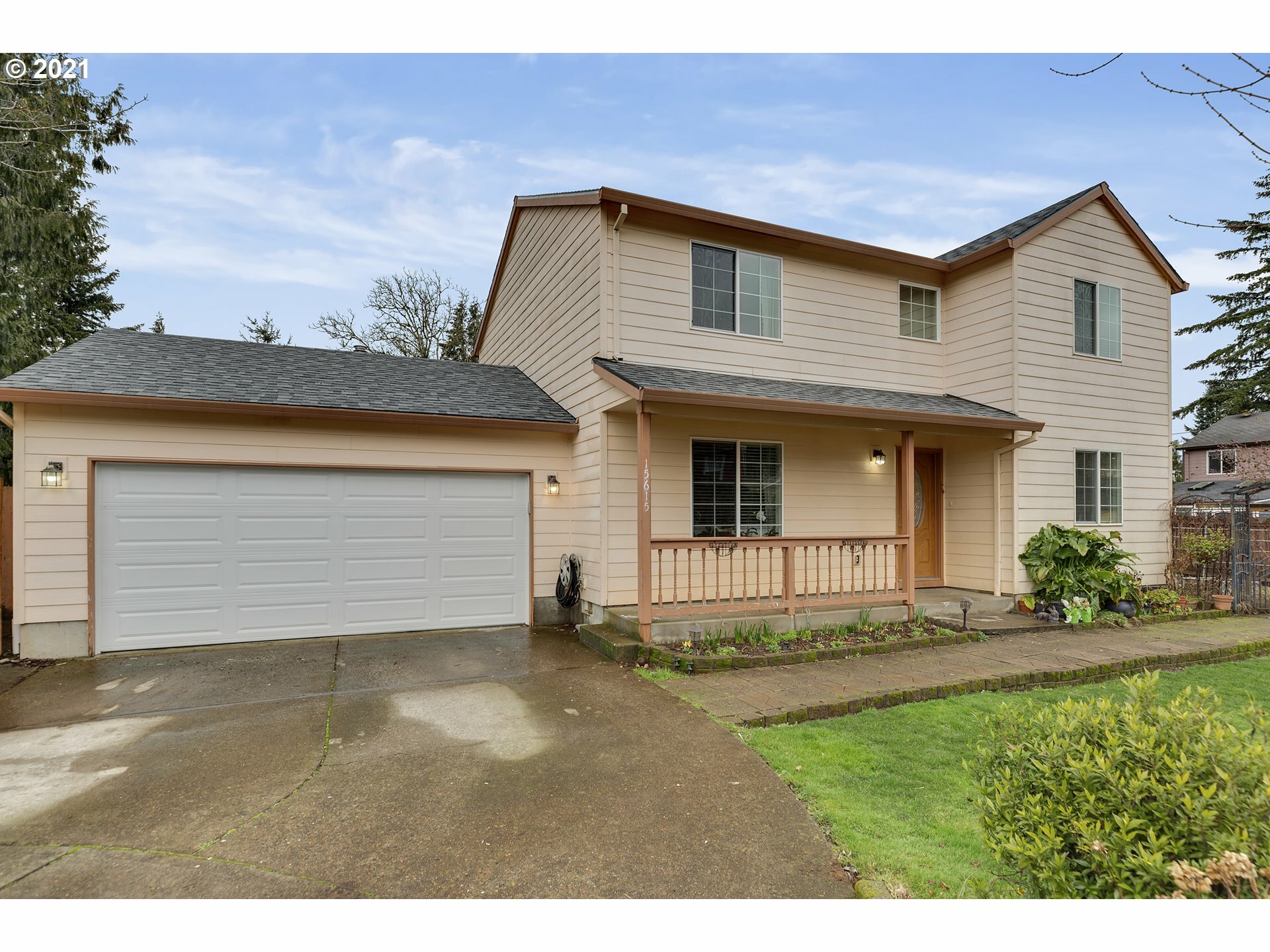 Property Photo: 15615 NE Michael Ct OR 97230