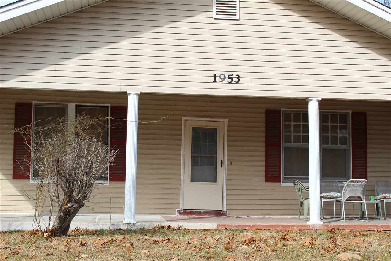 Property Photo:  1953 N Royal Street  TN 38305-4645 