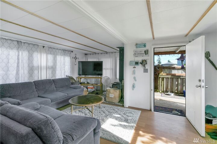 Property Photo: 851 St Helens WA 98595