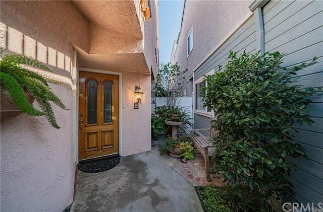 Property Photo:  226 11th Street  CA 92648 