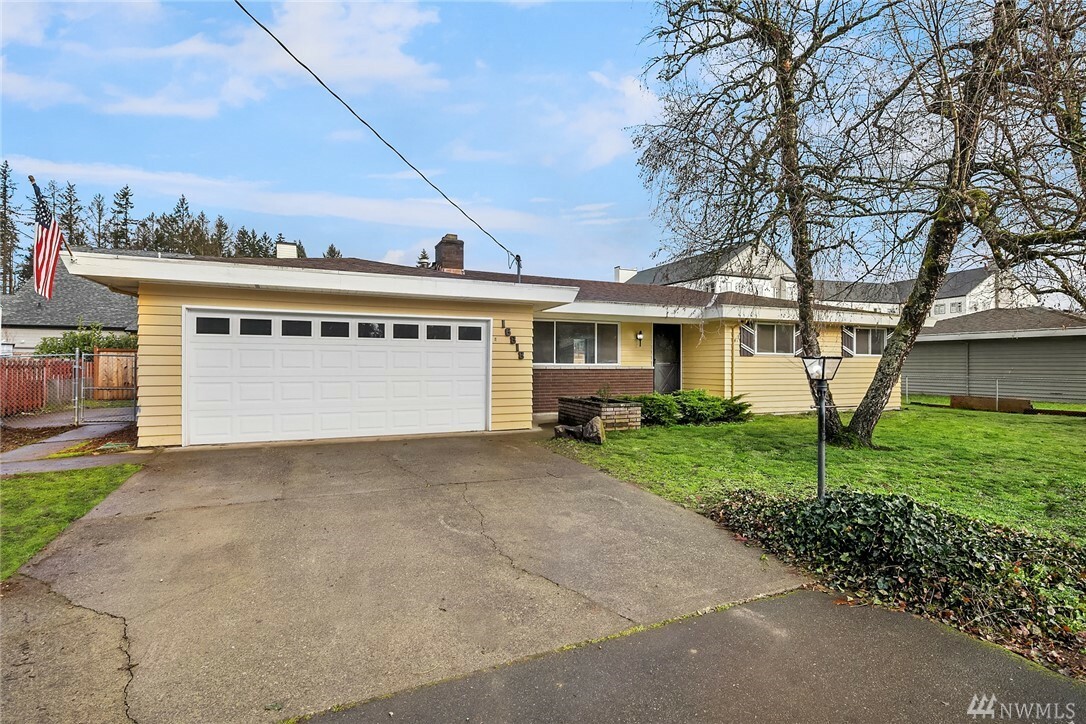 Property Photo:  16818 SE 278th Place  WA 98042 