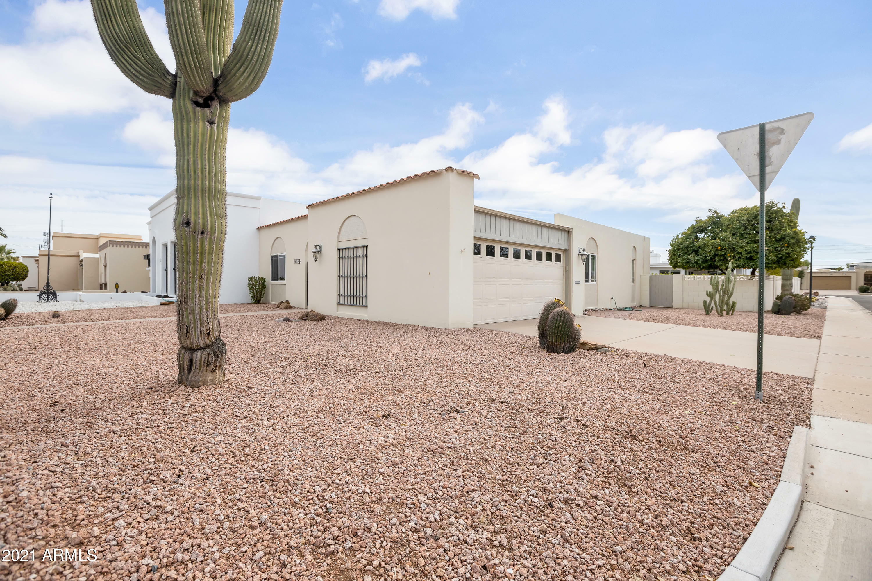 Property Photo:  6249 E Pinchot Avenue  AZ 85251 