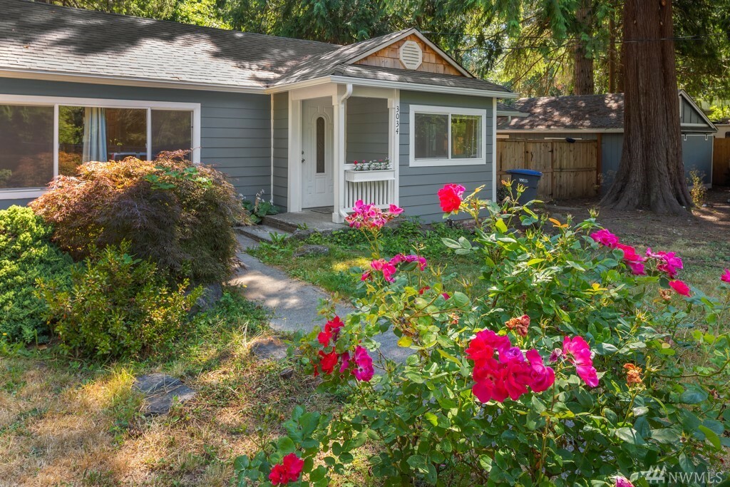 Property Photo:  3034 Hillside Dr NE  WA 98310 