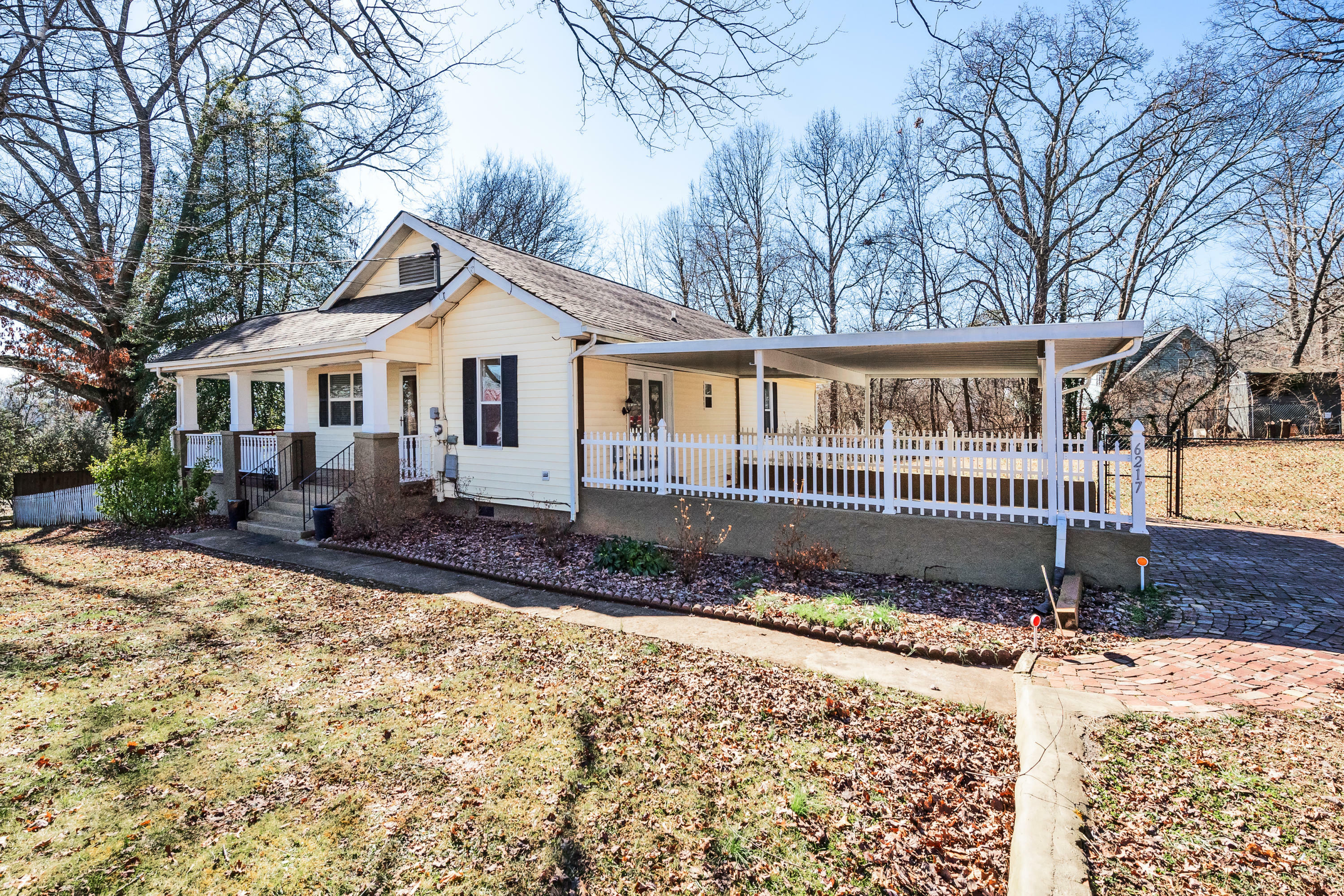 Property Photo:  6217 Fountain Rd  TN 37918 