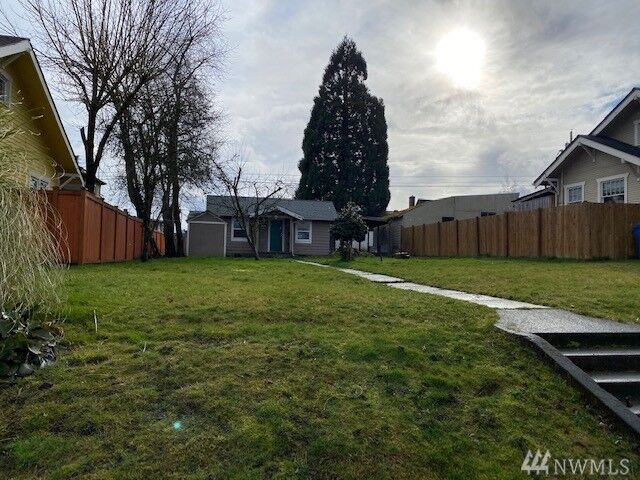 Property Photo:  506 S 54th St  WA 98408 