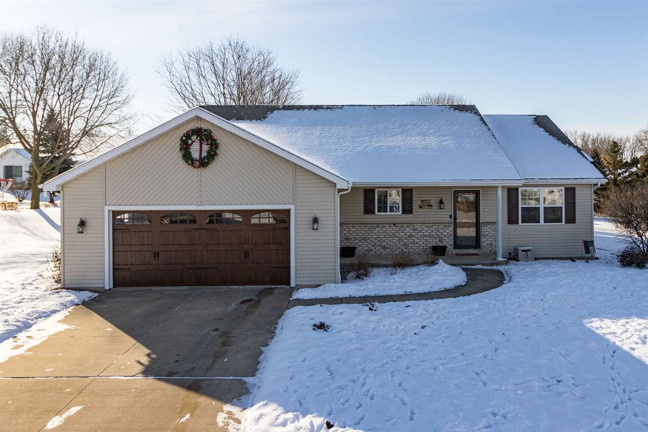 Property Photo: 1439 W Woodstone Drive WI 54914