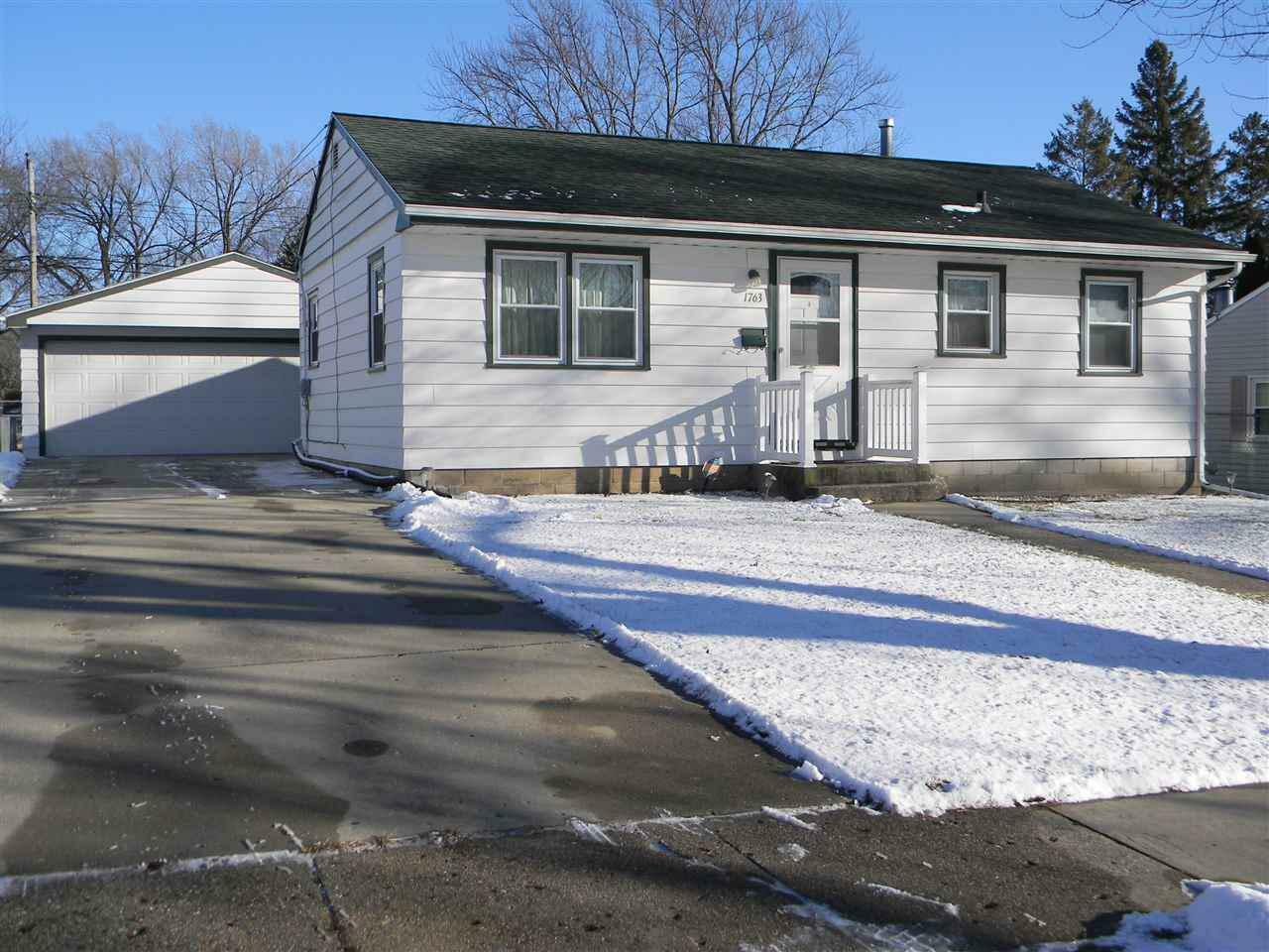 Property Photo:  1763 Cleveland St  WI 53511 