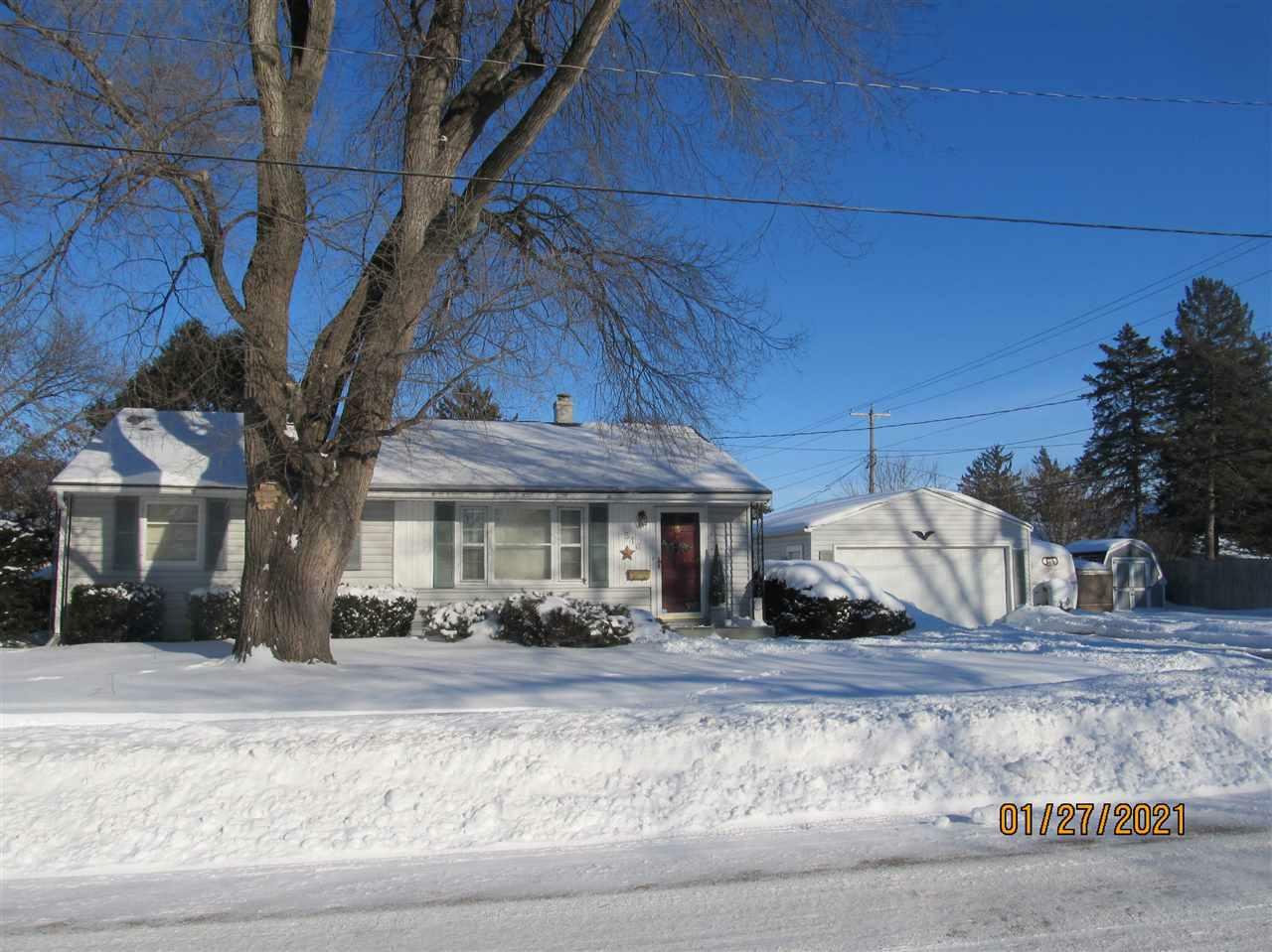 Property Photo:  516 North Fremont St  WI 53545 