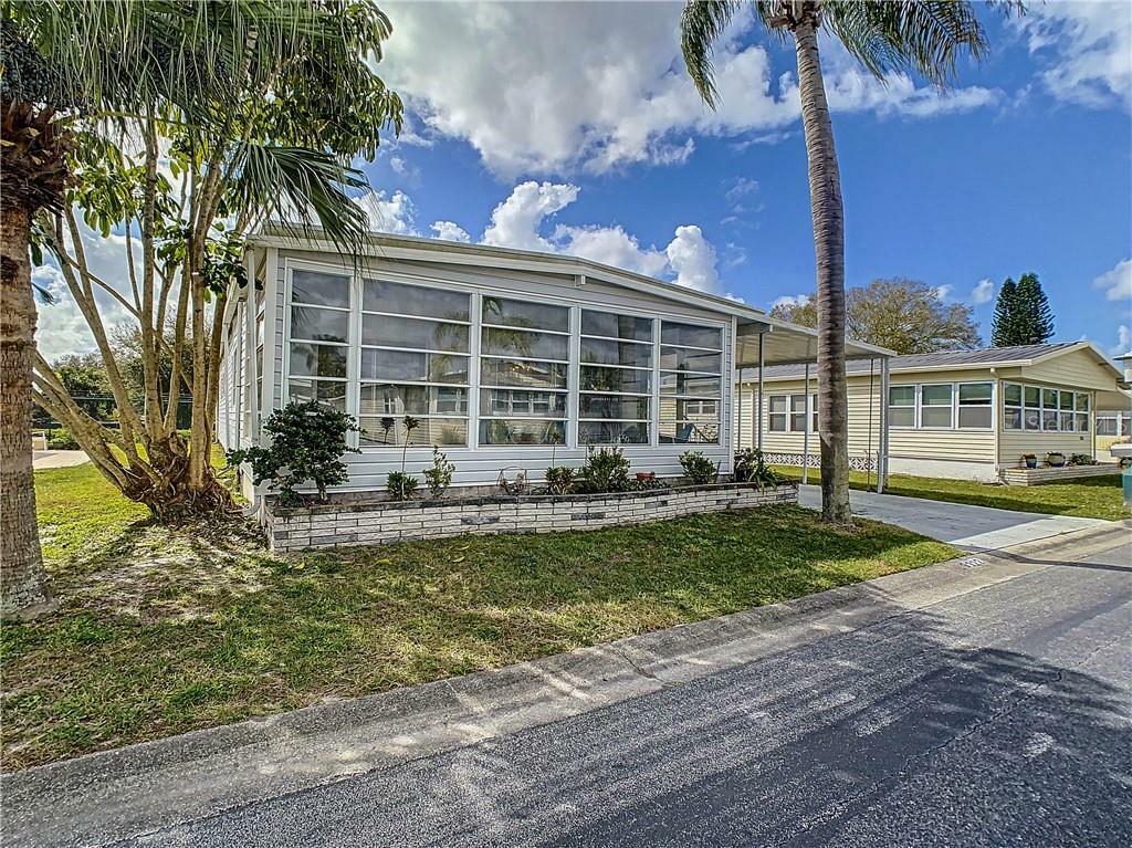 Property Photo:  3322 Oakwood Boulevard S  FL 34237 