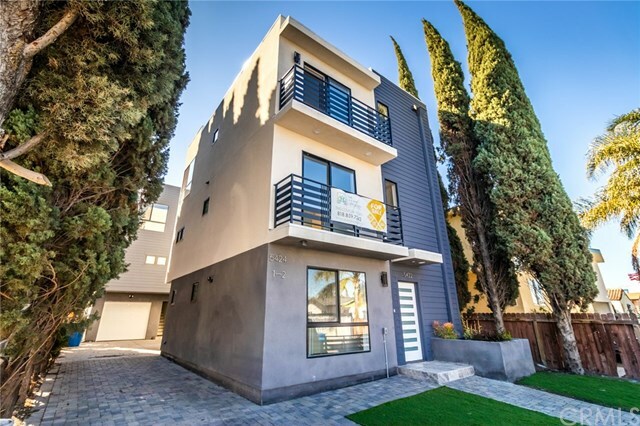 Property Photo:  5422 Smiley Drive  CA 90016 