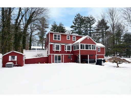 Property Photo:  54 Old Farm Rd  MA 01566 