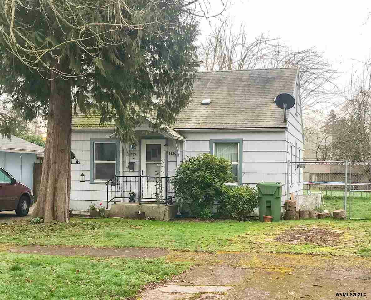 Property Photo:  1480  6th St NW  OR 97304 