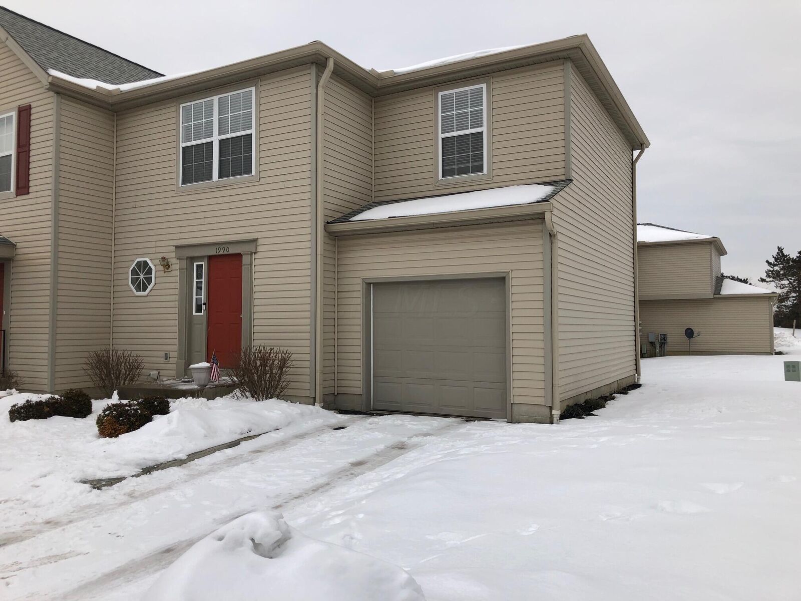 Property Photo:  1990 Camino Lane  OH 43026 