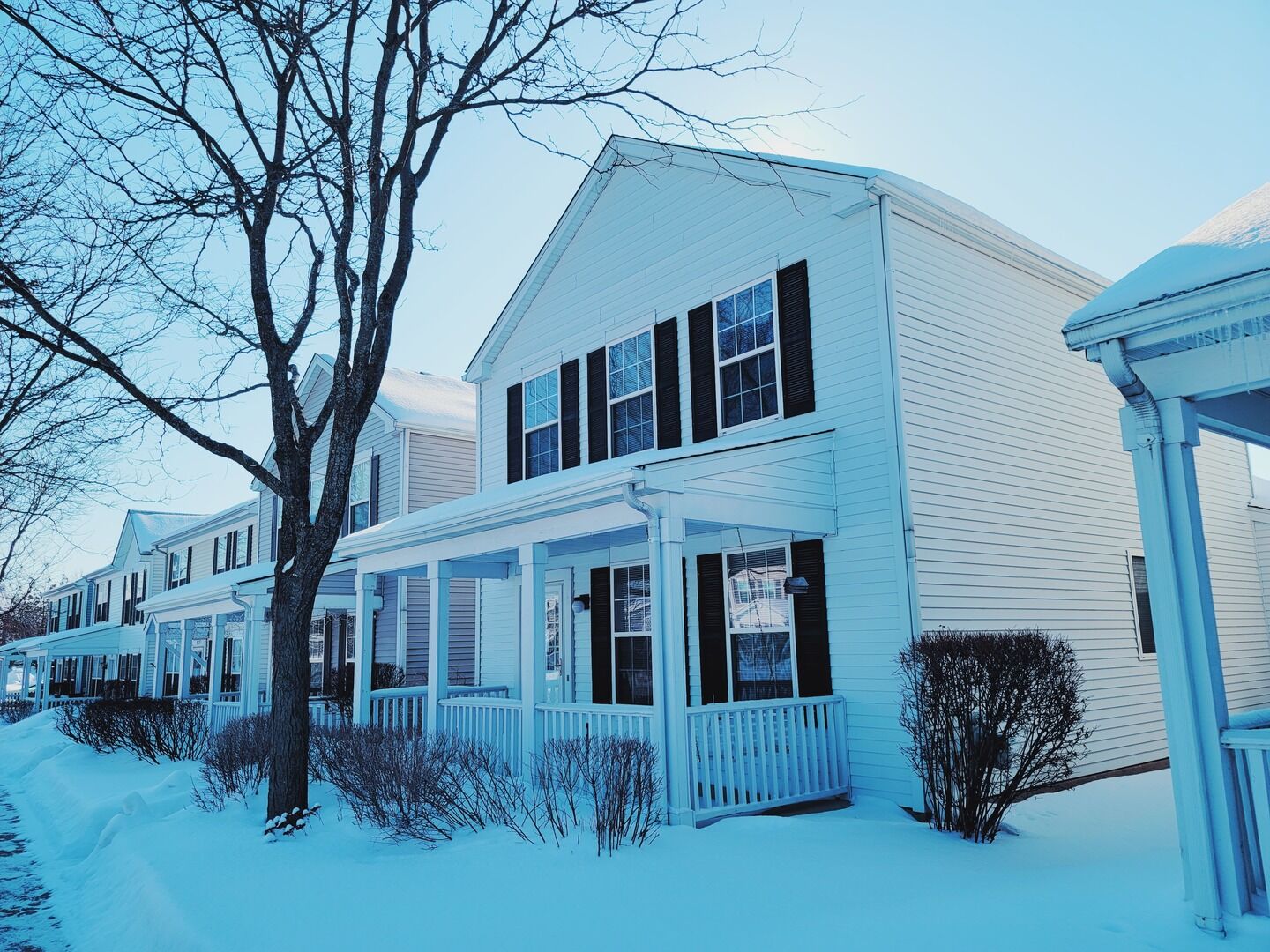 Property Photo:  