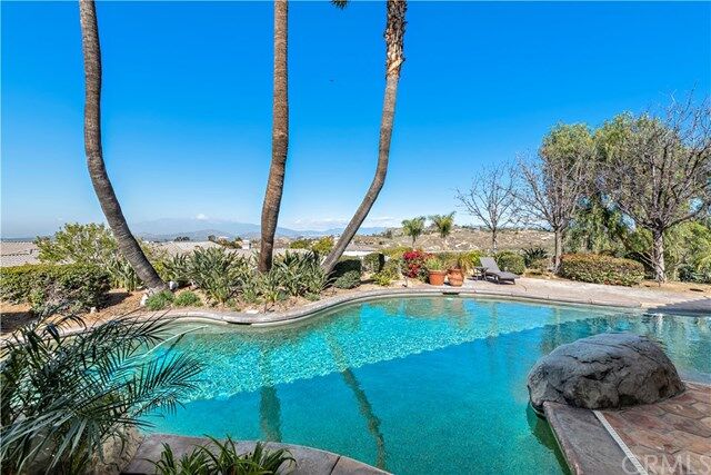 Property Photo:  6930 Wyndham Hill Drive  CA 92506 
