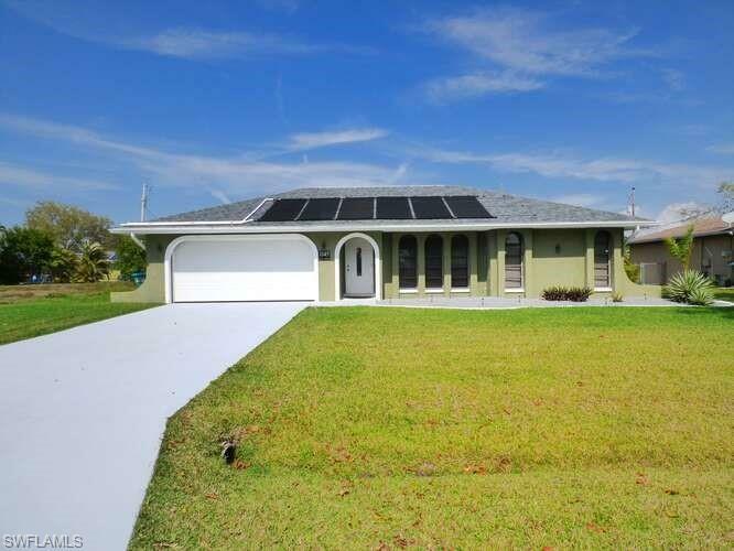 Property Photo:  1145 SE 35th Street  FL 33904 