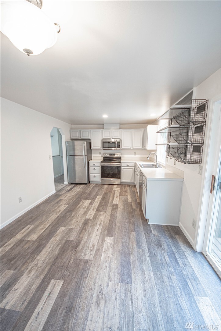 Property Photo: 5932 NE Timberland Dr WA 98346