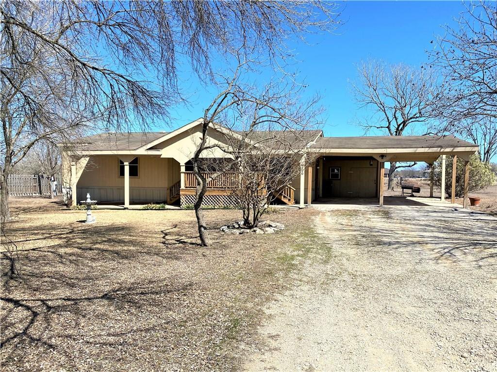 Property Photo: 196 Glover Lane TX 78656