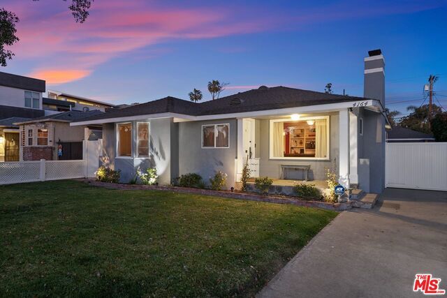 Property Photo: 4164 Kenyon Ave CA 90066