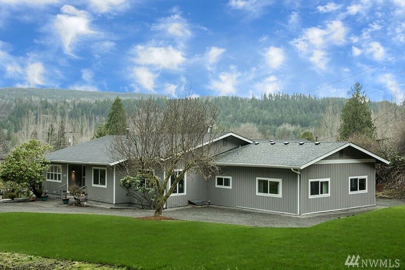 Property Photo:  36323 SE 56th St  WA 98024 