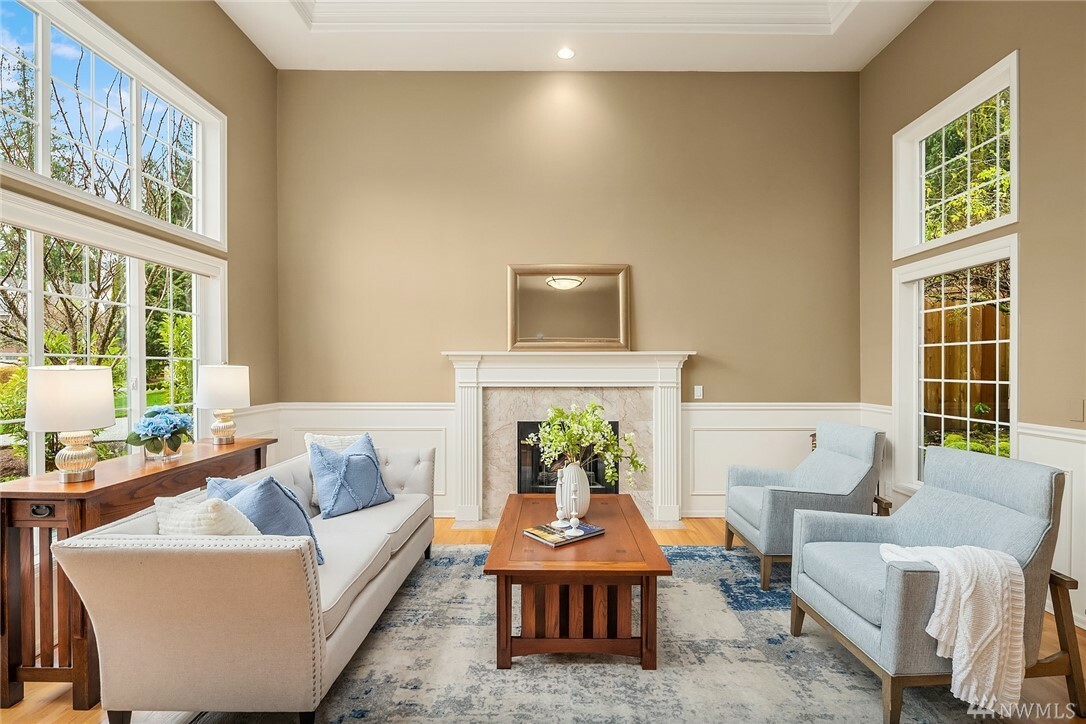 Property Photo: 455 Everwood Ct NW WA 98027