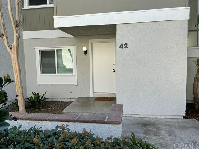 Property Photo:  42 Goldenbush 52  CA 92604 