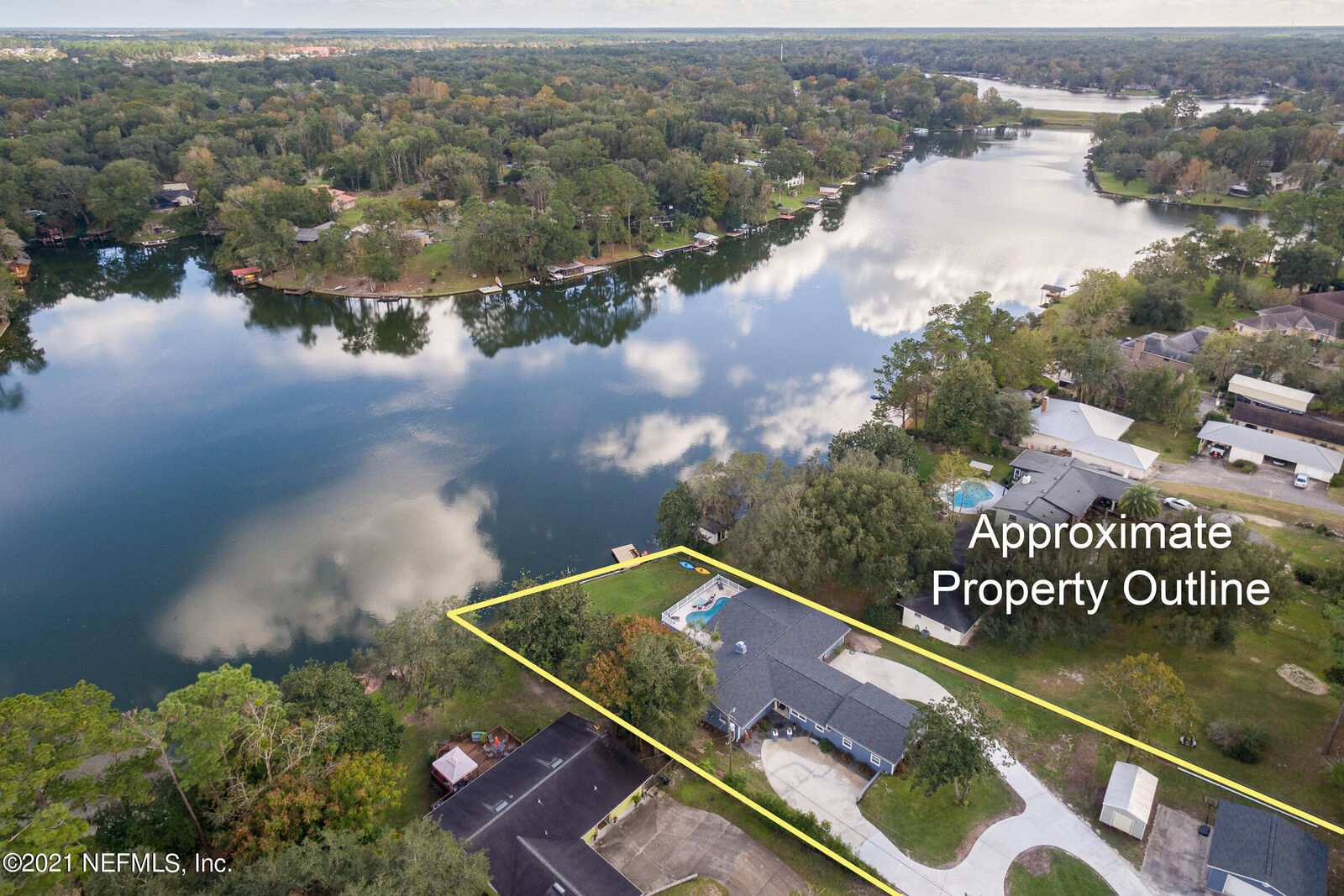 Property Photo:  1011 Lake Asbury Drive  FL 32043 