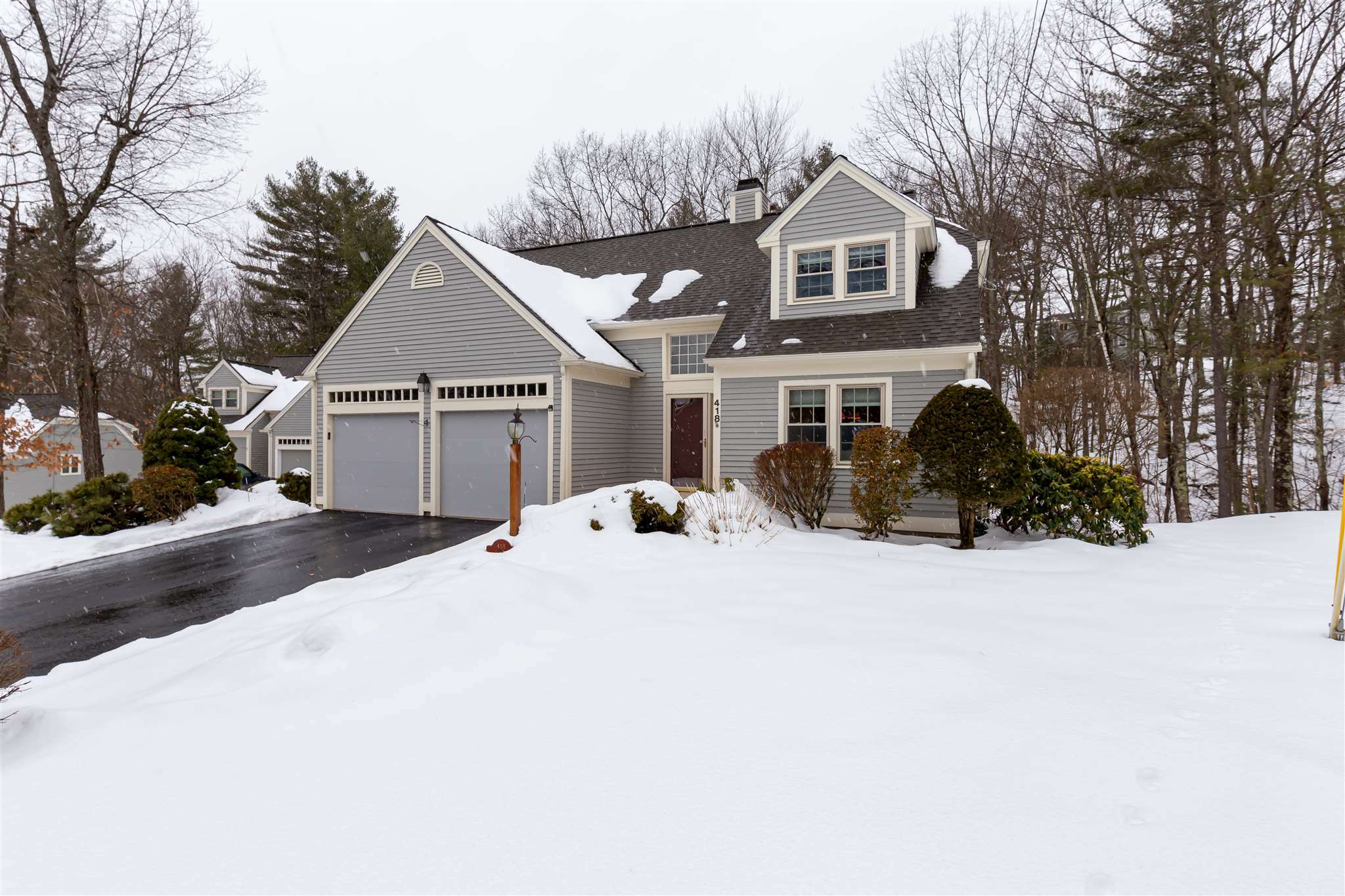 Property Photo: 418 Elk Run Road NH 03051