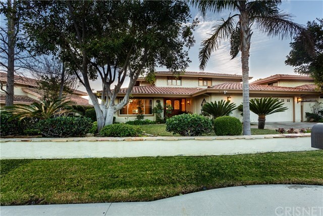 Property Photo: 4039 Calle Del Sol CA 91360