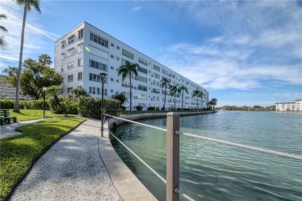 Property Photo:  5925 Shore Boulevard S 215  FL 33707 