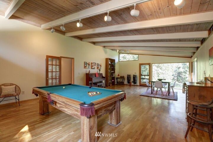 Property Photo:  4250  324 Avenue SE  WA 98024 