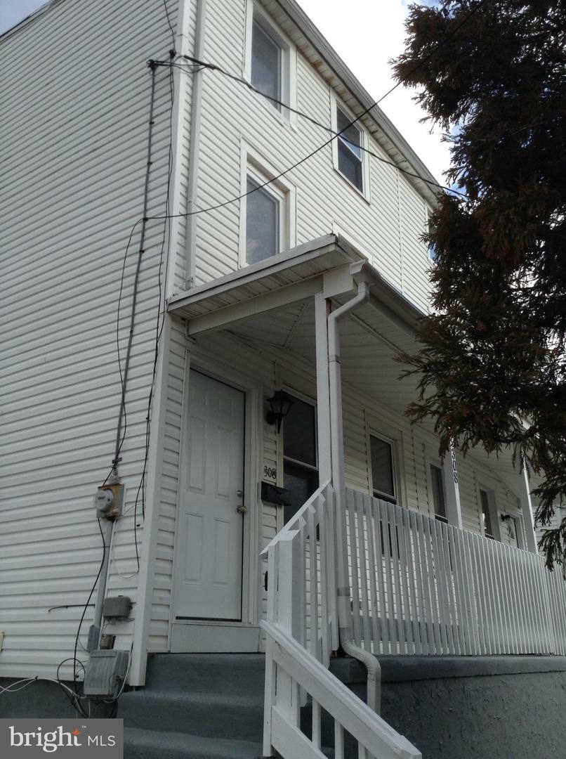 Property Photo:  308 Broad Street  NJ 08010 