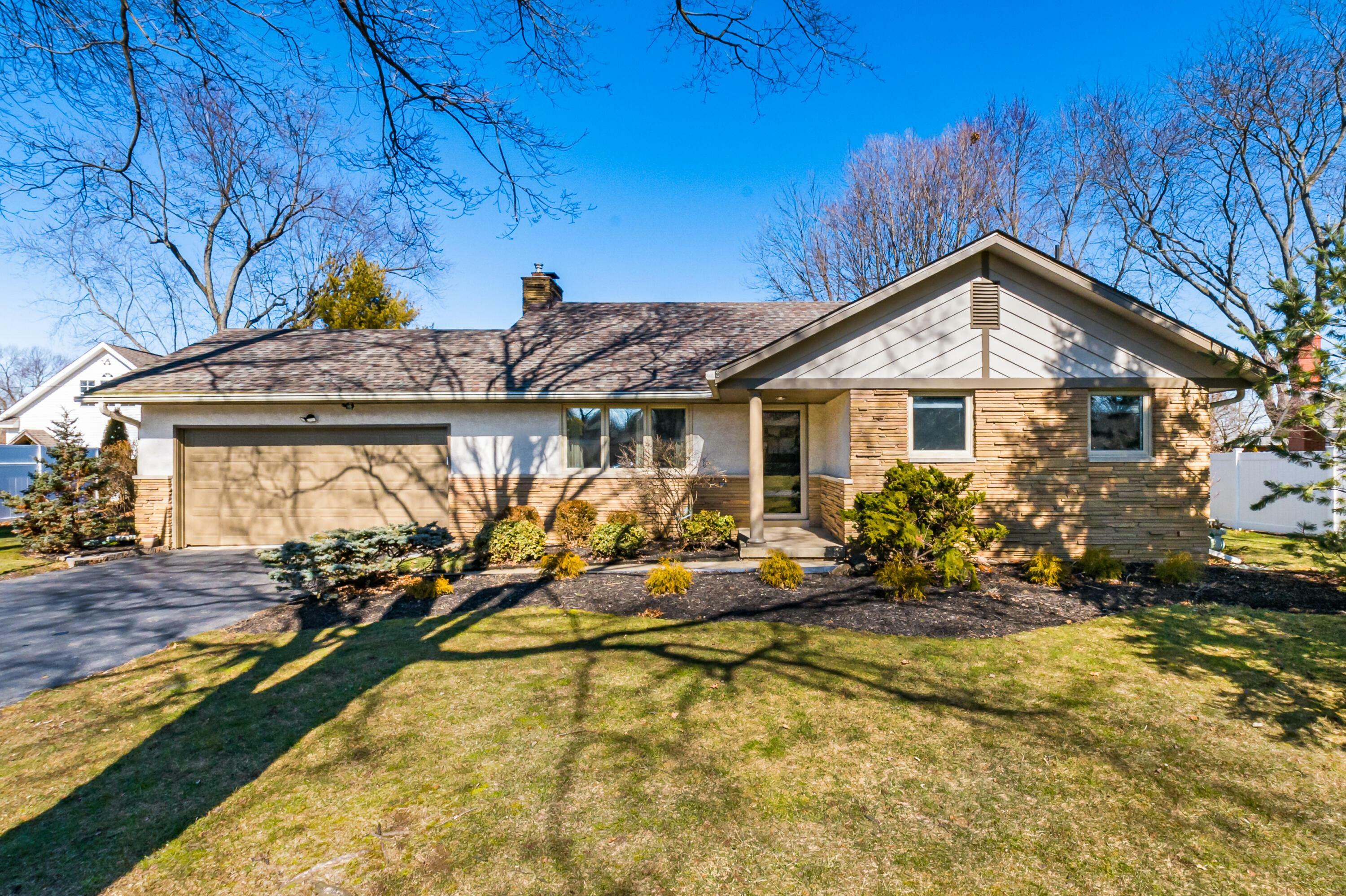 Property Photo:  3444 Wenwood Drive  OH 43026 