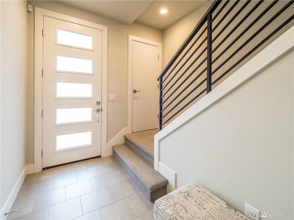 Property Photo:  9631 NE 183rd St B  WA 98011 
